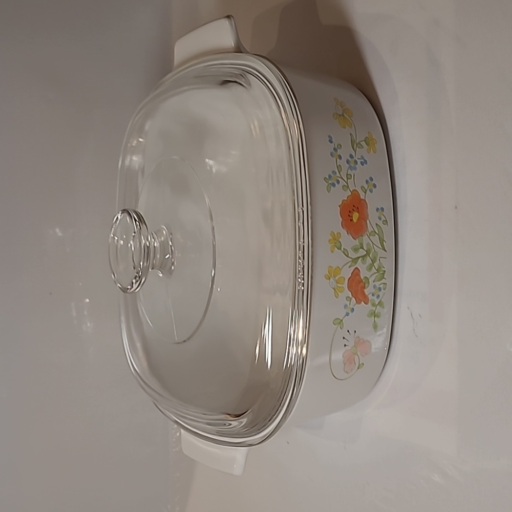 Vintage corningware A-2-B  2L Casserole dish with pyrex lid Meadow wild…